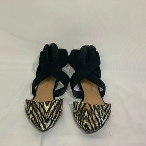 Petite Woman's Rampage Dress shoes (2)-Size 6M